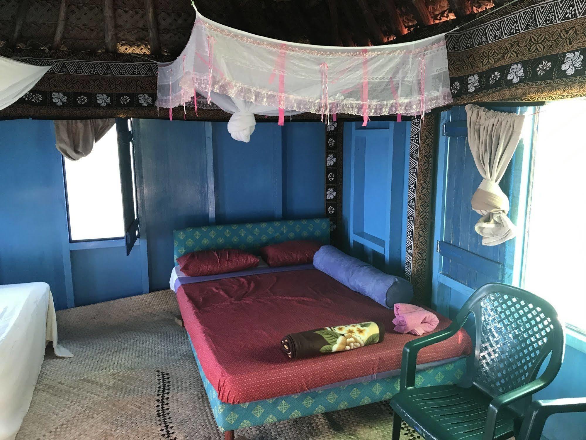 Yasawa Homestays Naisisili Exterior foto